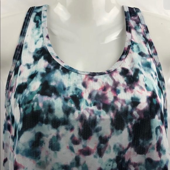 OLD NAVY Women’s Active Wear Tie dye Racerback Dri-Fit Yoga/Fitness Tank - Picture 7 of 8